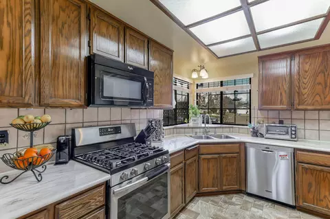 2023 Marlene Ave, Redding, CA 96002 photo 10