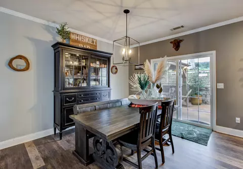 4594 Quinton Dr, Redding, CA 96001 photo 8