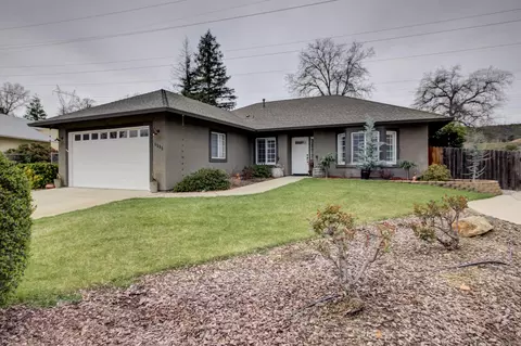 4594 Quinton Dr, Redding, CA 96001