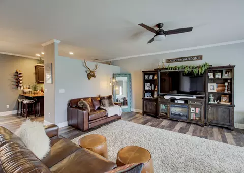 4594 Quinton Dr, Redding, CA 96001 photo 5