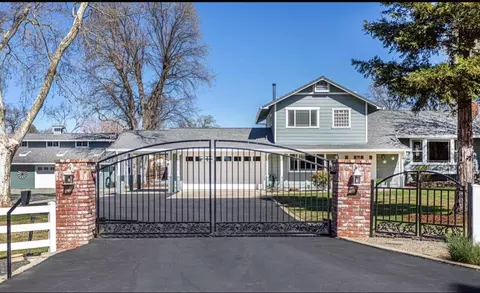22418 Frisbie Ln, Palo Cedro, CA 96073