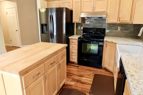 1143 Grouse Dr, Redding, CA 96003 photo 5