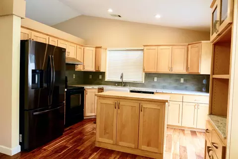 1143 Grouse Dr, Redding, CA 96003 photo 6