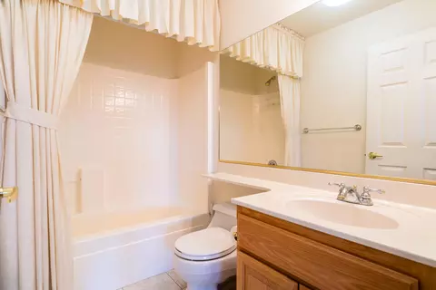 1083 Snowcap Trl, Redding, CA 96003 photo 17