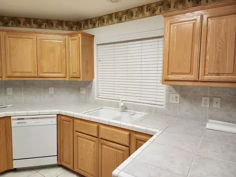 1083 Snowcap Trl, Redding, CA 96003 photo 7