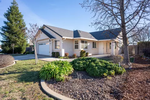 1083 Snowcap Trl, Redding, CA 96003 photo 35