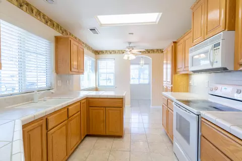 1083 Snowcap Trl, Redding, CA 96003 photo 10