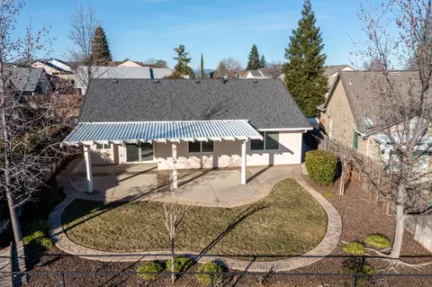 1083 Snowcap Trl, Redding, CA 96003 photo 4