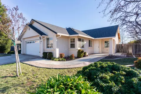 1083 Snowcap Trl, Redding, CA 96003 photo 2