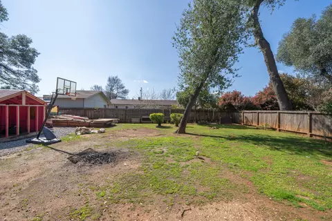 1063 Ledell, Redding, CA 96002 photo 34