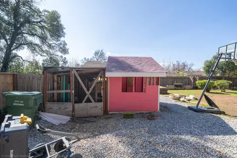 1063 Ledell, Redding, CA 96002 photo 25