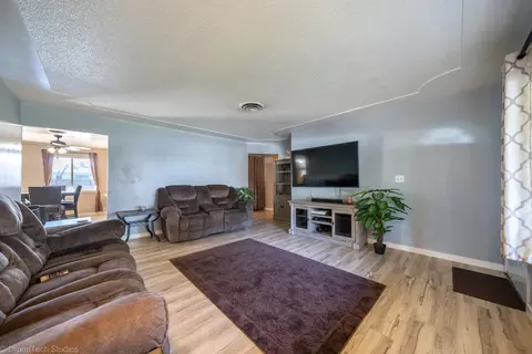 1063 Ledell, Redding, CA 96002 photo 8