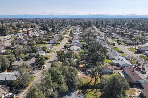 1063 Ledell, Redding, CA 96002 photo 43