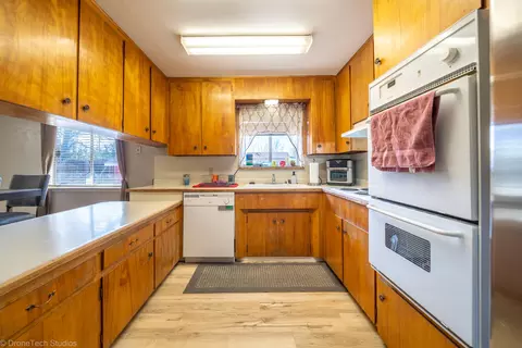 1063 Ledell, Redding, CA 96002 photo 10
