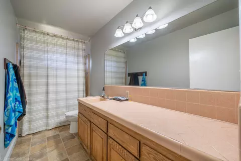 1063 Ledell, Redding, CA 96002 photo 21