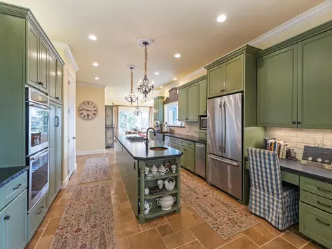 8925 Elusion Ct, Redding, CA 96001 photo 10