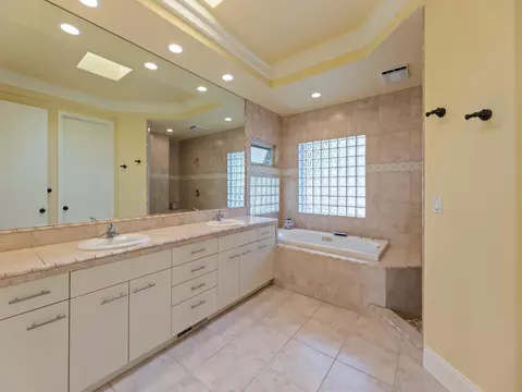8925 Elusion Ct, Redding, CA 96001 photo 15