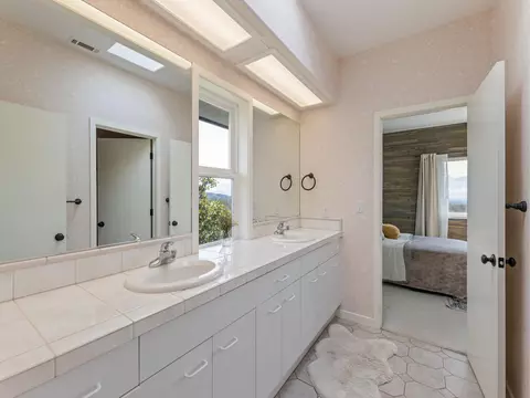8925 Elusion Ct, Redding, CA 96001 photo 18
