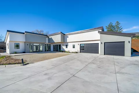 1835 Lakeside Dr, Redding, CA 96001 photo 2