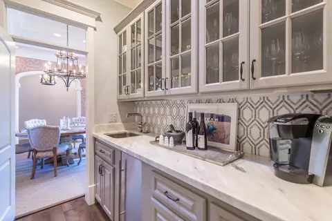 1637 Spanish Bay Dr, Redding, CA 96003 photo 10