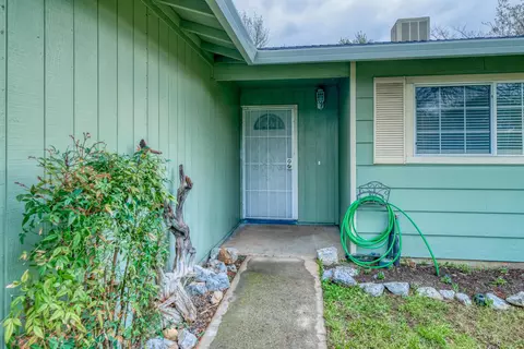 2320 Venus Way, Redding, CA 96002 photo 2