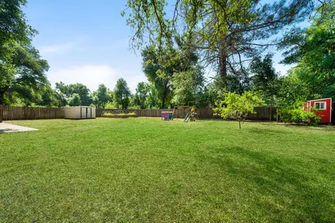 20123 Cindy Ln, Redding, CA 96002 photo 22