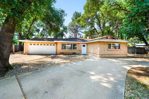 20123 Cindy Ln, Redding, CA 96002