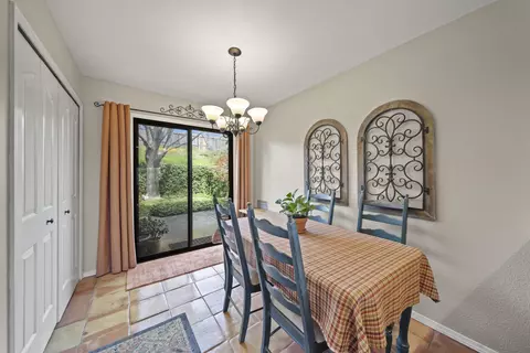 874 Tanglewood Dr, Redding, CA 96003 photo 6