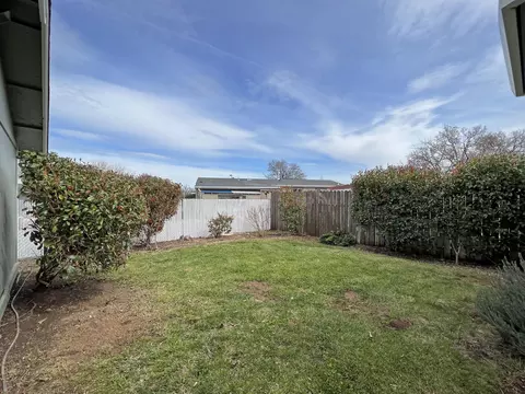 1183 Fox Den Dr, Redding, CA 96003 photo 16