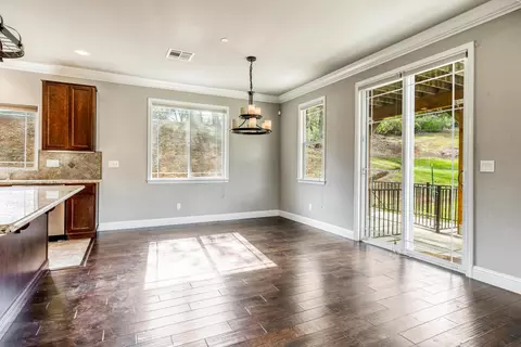 2996 Crownview Ln, Redding, CA 96003 photo 10