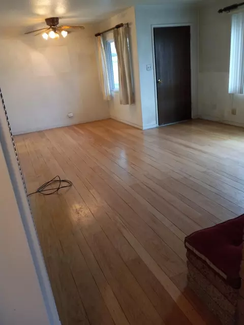 1102 4th St, Redding, CA 96002 photo 4