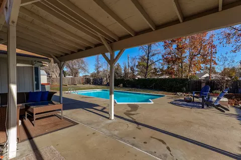 2593 Candlewood Dr, Redding, CA 96003 photo 34