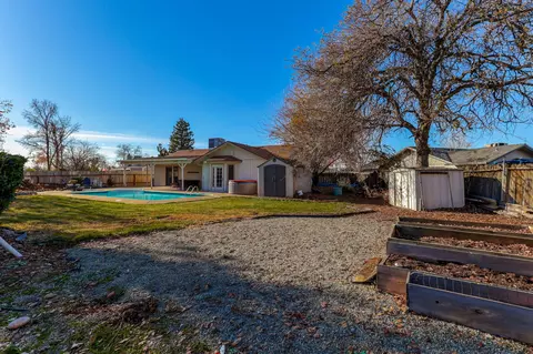 2593 Candlewood Dr, Redding, CA 96003 photo 36