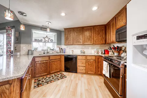 4449 Oak Glen Dr, Redding, CA 96001 photo 10