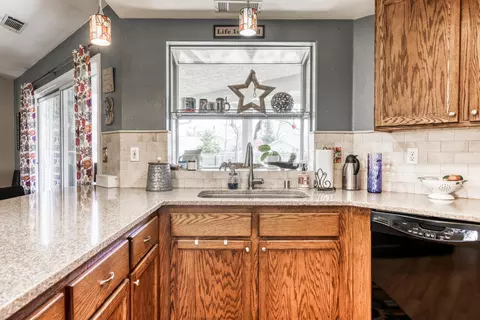 4449 Oak Glen Dr, Redding, CA 96001 photo 11