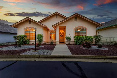 1793 Vera Cruz Trl, Redding, CA 96003