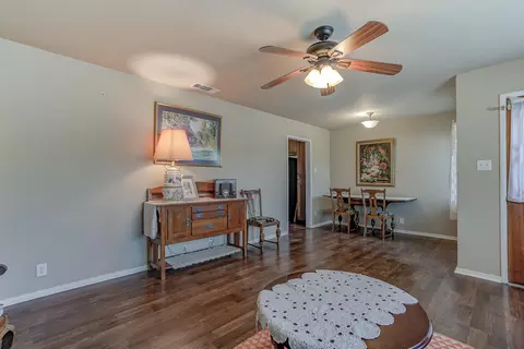 1109 Layton Rd, Redding, CA 96002 photo 5