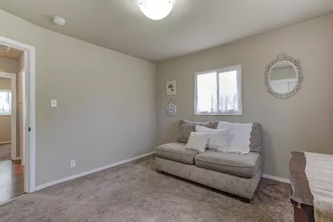 1109 Layton Rd, Redding, CA 96002 photo 12