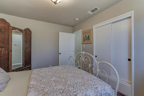 1109 Layton Rd, Redding, CA 96002 photo 10