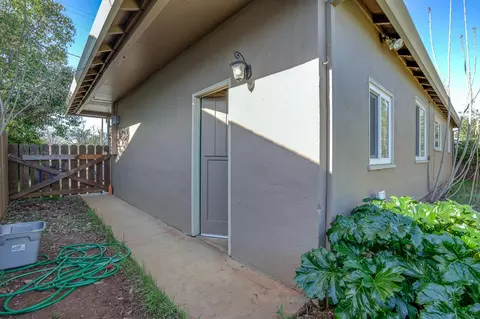 1109 Layton Rd, Redding, CA 96002 photo 19