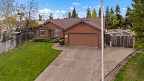 1126 Cobble Creek Ct, Redding, CA 96003 photo 3