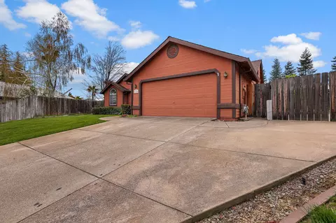 1126 Cobble Creek Ct, Redding, CA 96003 photo 5