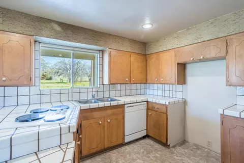 1201 Lema Rd, Redding, CA 96003 photo 14