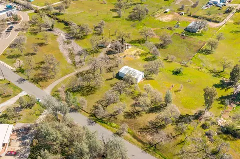 1201 Lema Rd, Redding, CA 96003 photo 5