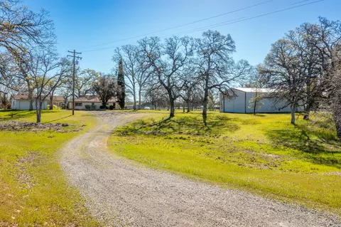 1201 Lema Rd, Redding, CA 96003 photo 2