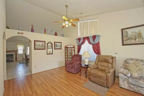658 Alamine Dr, Redding, CA 96003 photo 7
