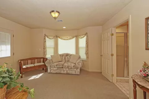 658 Alamine Dr, Redding, CA 96003 photo 16