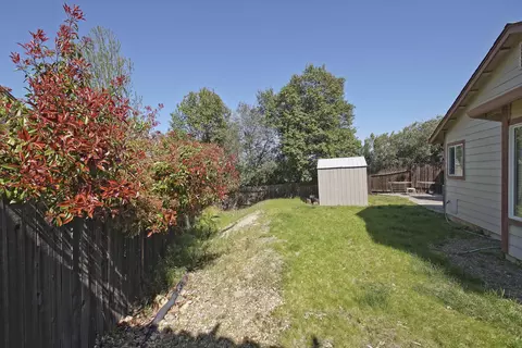 658 Alamine Dr, Redding, CA 96003 photo 35