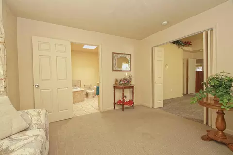 658 Alamine Dr, Redding, CA 96003 photo 17