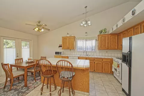 658 Alamine Dr, Redding, CA 96003 photo 11